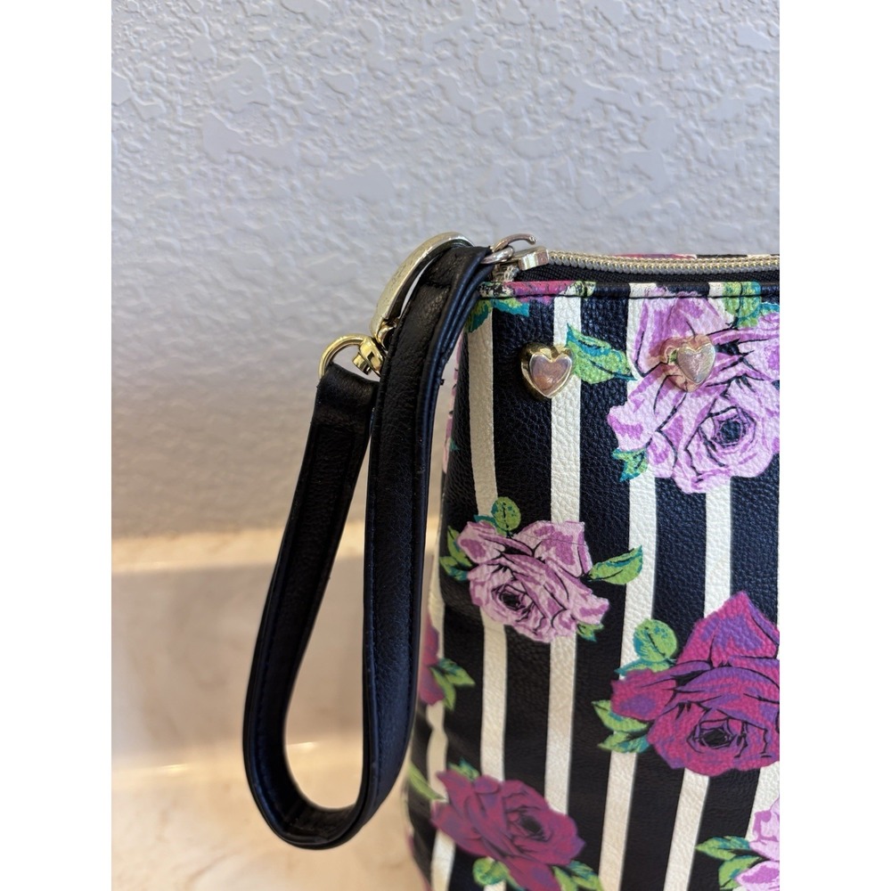 Betsy Johnson Wristlet Clutch Handbag Purse Makeup Medium Stripe Roses Studded - Picture 2 of 14